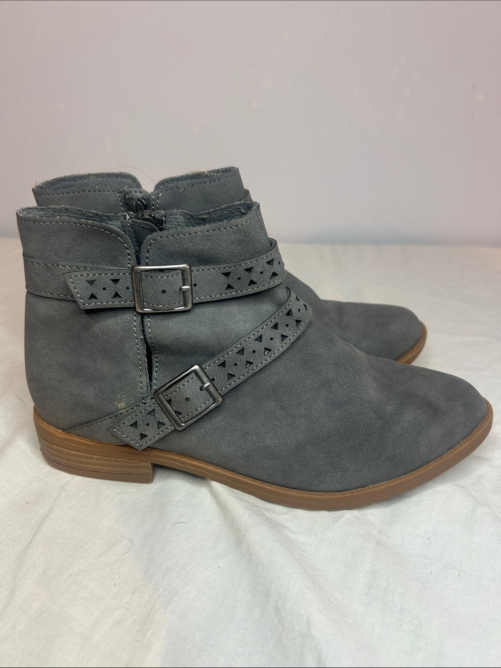 American Eagle By Payless Gray Suede Ankle Booties with Buckle Straps